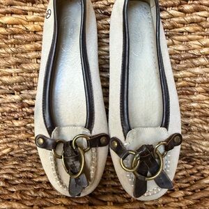 Tecs Peace Women’s Leather-Trim Suede Moccasins in Cream